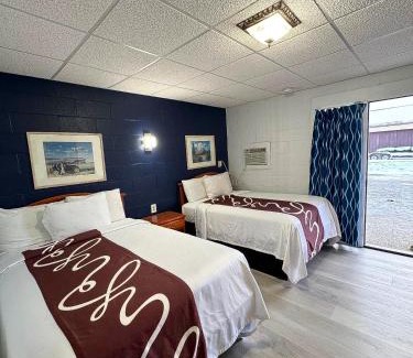 Shields Hotel | Sleep-ees Inn, Saginaw & Frankenmuth