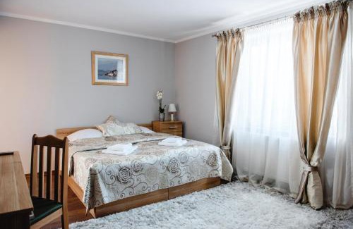 Lubliniec Bed & Breakfast | Sleep&Go