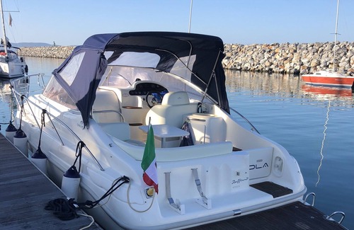 Alpes-Maritimes Boat Rental | Sleep in a Boat