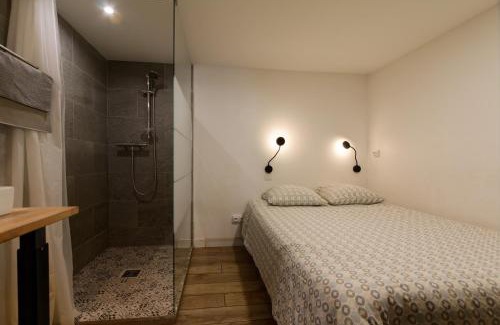 Gambetta Apartment | Sleep in Montpellier, Molly, centre, gare, 2 ch, Tram St-Denis