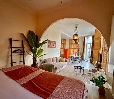 Antwerp Apartment | SLEEP INN - 1001 Nights Loft Citycenter with Balconyview