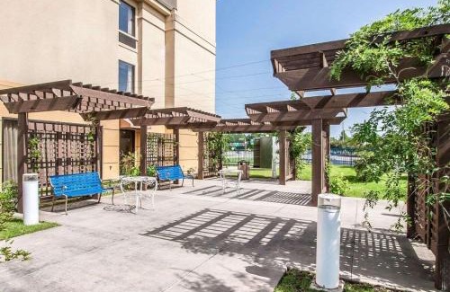 Hattiesburg Hotel | Sleep Inn & Suites Hattiesburg North