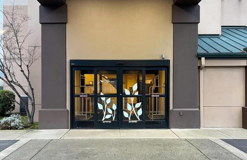 Roseburg Hotel | Sleep Inn & Suites Roseburg North Near Medical Center