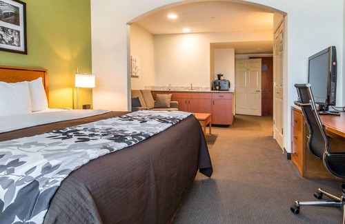 Winchester Hotel | Sleep Inn & Suites Winchester near University