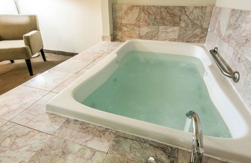 Winchester Hotel | Sleep Inn & Suites Winchester near University