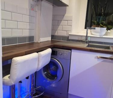 East End Apartment | Sleep Well Apartment