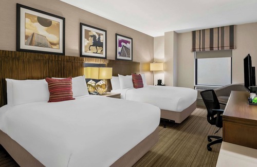 Downtown Baltimore Hotel | Sleep Well in Premium Bedding | 2 Convenient Units Near Walters Art Museum