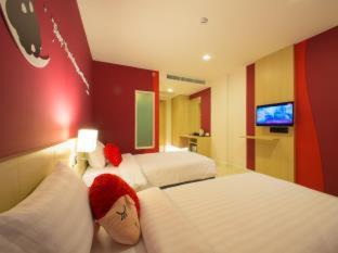 Patong Hotel | SLEEP WITH ME HOTEL design hotel @ patong (SHA Plus+)
