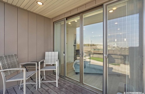 Downtown Anchorage Condo | Sleeping Lady Inn in Anchorage