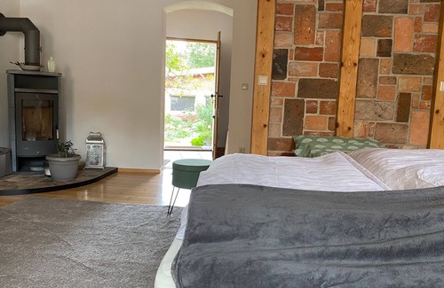 Nikolaivorstadt Apartment | Sleeping with a garden in a historic old town house