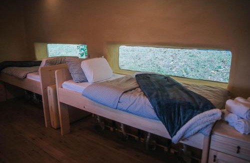 Grosuplje Apartment | Sleeping with bees - Tourist farm Muha