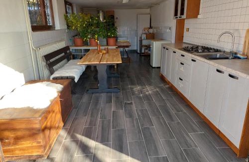 Grosuplje Apartment | Sleeping with bees - Tourist farm Muha