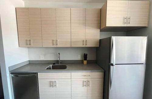 Des Moines Apartment | Sleepover: Attractive Studio and Gym - Des Moines