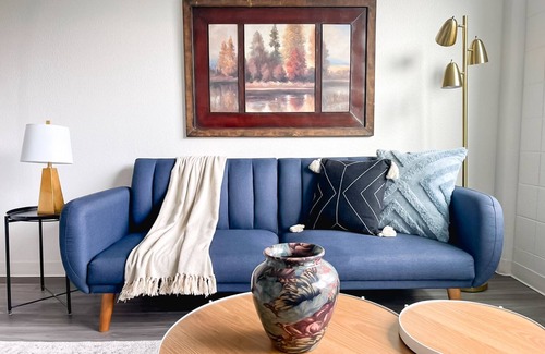 Corryville Apartment | Sleepover: Cozy 1BD/1BA + Gym - Cincinnati
