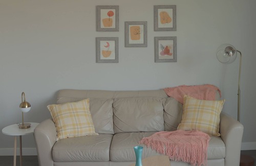 Downtown Des Moines Apartment | Sleepover: Pristine 1BD/1BA - Downtown Des Moines