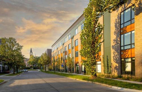 Des Moines Apartment | Sleepover Studio Apartments Des Moines