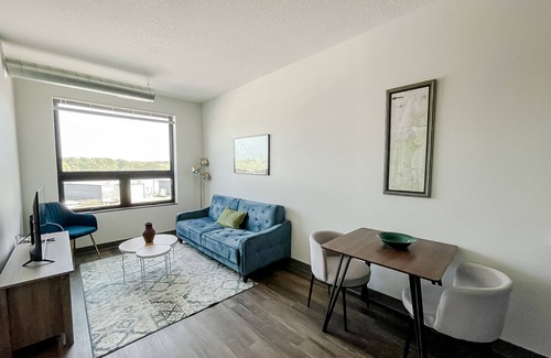 Des Moines Apartment | Sleepover: Superior 1BD/1BA - Des Moines