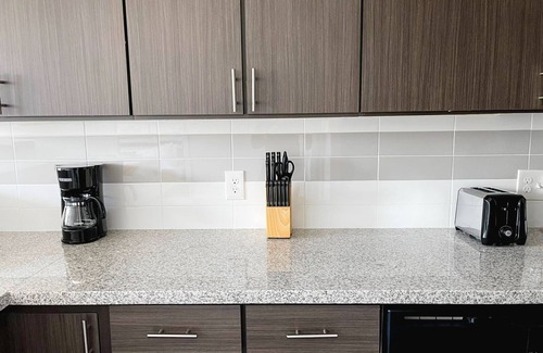 Corryville Apartment | Sleepover: Vibrant 1BD/1BA + Gym - Cincinnati