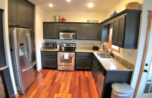 Sylvan Shores House | Sleeps 10 Beaver Lake Front Private Swim Beach