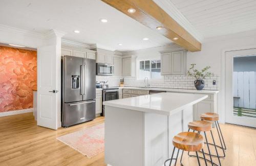 San Luis Obispo House | Sleeps 11 Wine Trail Fire Pit Bocce & Trampoline