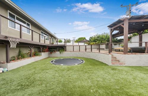 San Luis Obispo House | Sleeps 11 Wine Trail Fire Pit Bocce & Trampoline