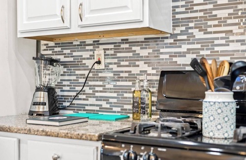 Denver Heights House | Sleeps 12 7 min to riverwalk
