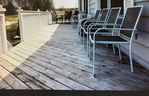 Silver Lake Cottage | Sleeps 14! Waterfront Family Cottage on Upper Silver Lake.