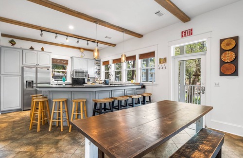 Seagrove Beach House | Sleeps 15 Heated Pool Walk to Seaside Roof Top 1 block to Beach + Chairs & Bikes