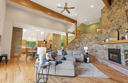 Rexmont House | Sleeps 19+ with Hot tub, Game Room & Swing Set