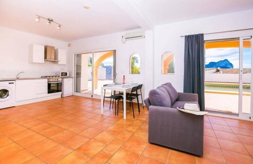 Casas de Torrat Villa | SLEEPS 24, 4 APTS, PRIVATE POOL, PERFECT FOR FRIENDS/FAMILY & CYCLING GROUPS