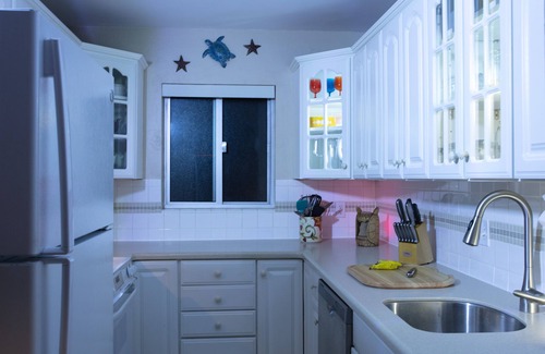 Kihei Condo | Sleeps 6. Full Air MS 505 See Description