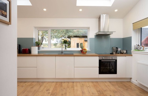 Grantown-on-Spey Cottage | Sleeps 6 in 2 doubles and 1 twin room