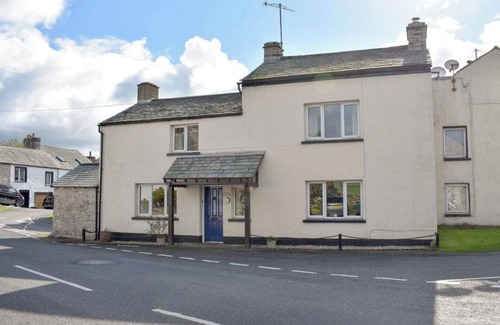 Orton House | Sleeps 6 in the Cumbria Lake District and Yorkshire Dales National Parks.