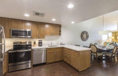 Carlsbad Resort | Sleeps 7! Carlsbad Resort, Min. to Beach/Legoland. Beautiful views. 7/13-20 1 wk
