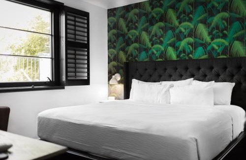 Rutledge Hill House | Sleeps 8 4 SoBro Suites w Kitchens Modern Touches – by AvantStay