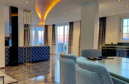 Kargicak Villa | Sleeps 8, Luxurious and Modern Villa - AWZ 281