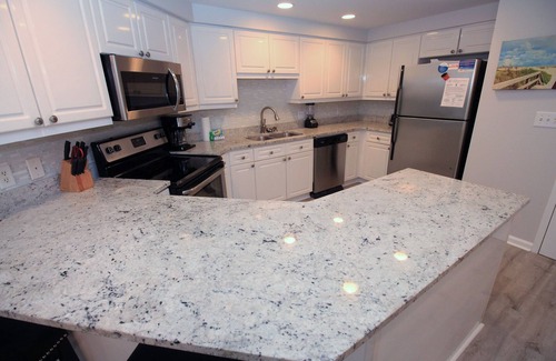Gulf Pines Condo | Sleeps 8! Reduced Spring rates! Beachfront 2 bedroom at Westwinds Private beach
