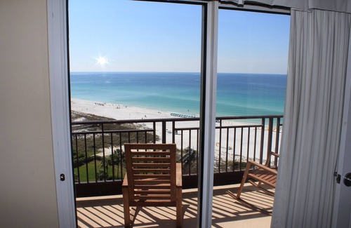 Gulf Pines Condo | Sleeps 8! Reduced Spring rates! Beachfront 2 bedroom at Westwinds Private beach