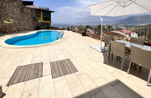 Kargicak Villa | Sleeps 8, Spacious and Airy Villa - AWZ 284