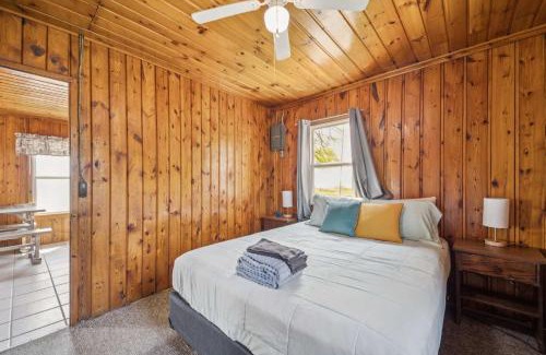 Oscoda House | Sleeps More Cozy Lake Access