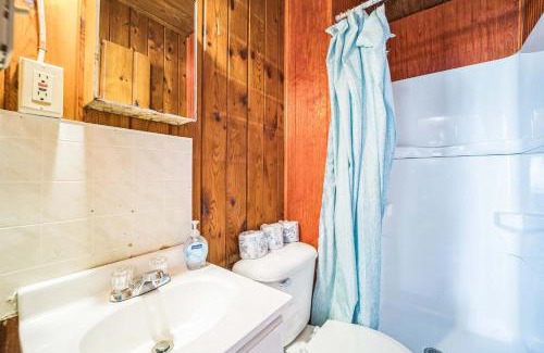 Oscoda House | Sleeps More Cozy Lake Access