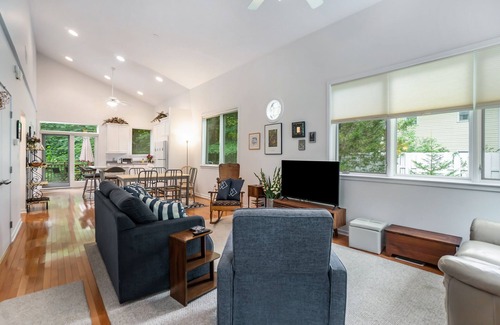 South Haven Villa | Sleepy Hollow Beach Resort introduces Patio 30