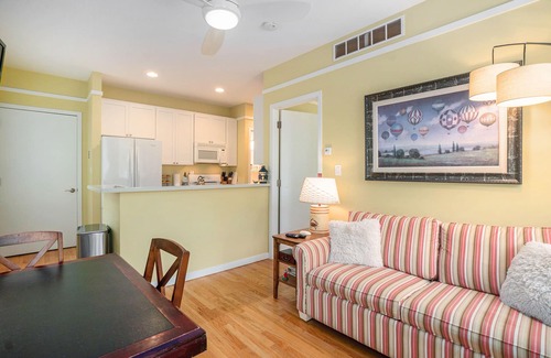 South Haven Cottage | SLEEPY HOLLOW BEACH RESORT INTRODUCES COTTAGE 3A!