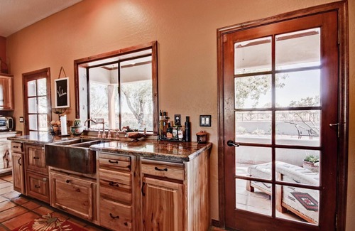 Mesa del Oro House | Sleepy Hollow Haven Amazing Superstition Mountain views & Jacuzzi