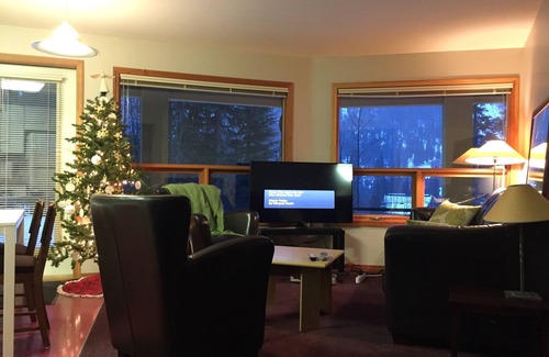 Sunburst Estates Ski Chalet | Sleepy Hollows Chalet Down (at Sun Peaks Resort)
