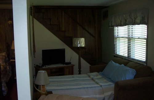 Glace Cottage | Sleepy Oaks Cottage on Potts Creek, (Stay 6 nights 7th Free)