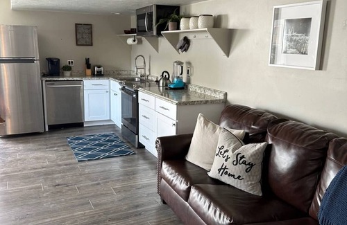 Vineyard Apartment | Sleepy Ridge Studio, Self Check-in, Free Parking