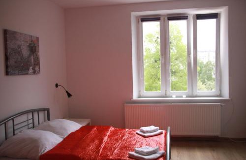 Srodmiescie Apartment | Sleepy3city Apartments 10 Lutego 23