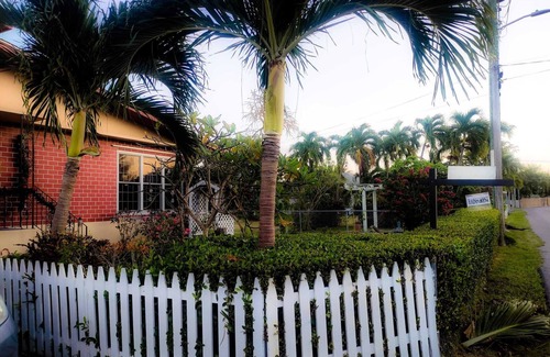 Patricks Island House | Slice of Paradise- 2 mins from Spotts Beach!