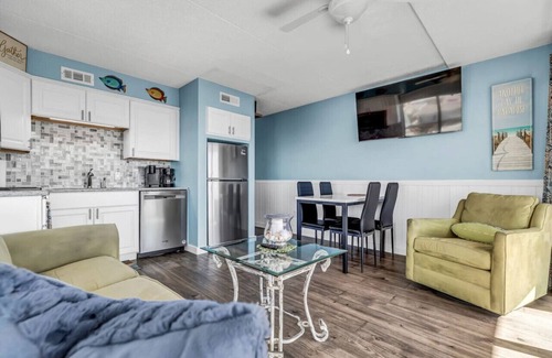Carolina Beach Apartment | Slice of Paradise, Oceanfront & Boardwalk views